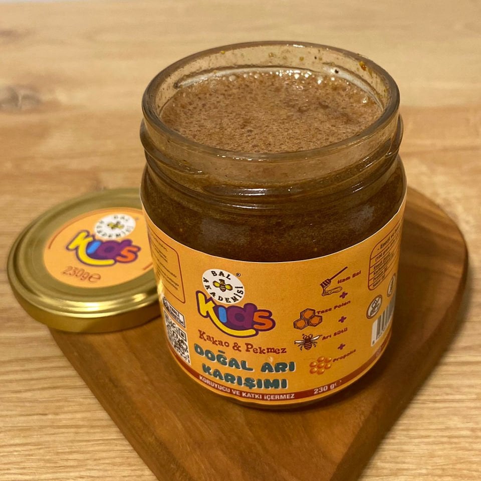 KİDS ARI ÜRÜNLERİ KARIŞIMI 230 GRAM (Bal, Polen, Propolis, Arı sütü) - (KEÇİBOYNUZU PEKMEZİ VE KAKAO İLAVELİ)
