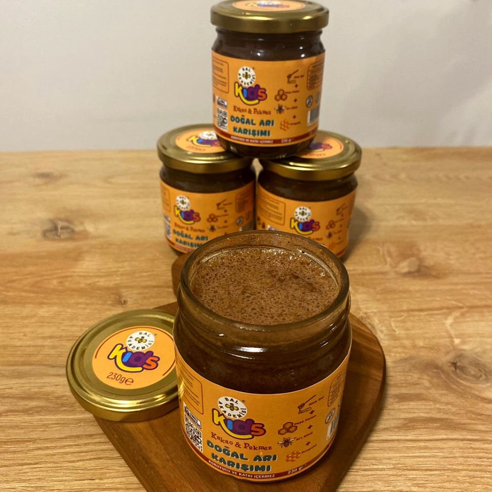 KİDS ARI ÜRÜNLERİ KARIŞIMI 230 GRAM (Bal, Polen, Propolis, Arı sütü) - (KEÇİBOYNUZU PEKMEZİ VE KAKAO İLAVELİ)